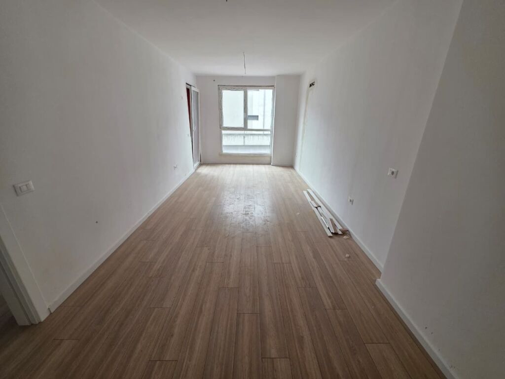 Treno Vicino Spaku Appartamento 1+1 In Vendita