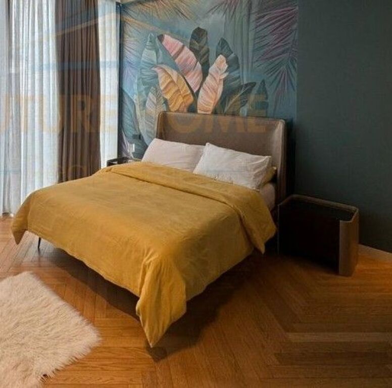 Shitet, Vilë e Bashkangjitur, "San Pietro Residence", Gjiri I Lalëzit