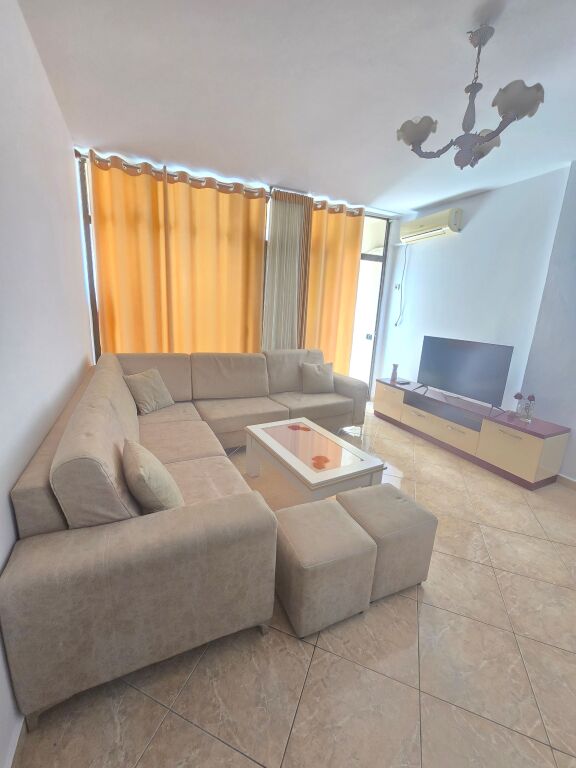 OKAZION! APARTAMENT 1+1 TEK RRUGA E KAVAJES, PRANE GLOBE.