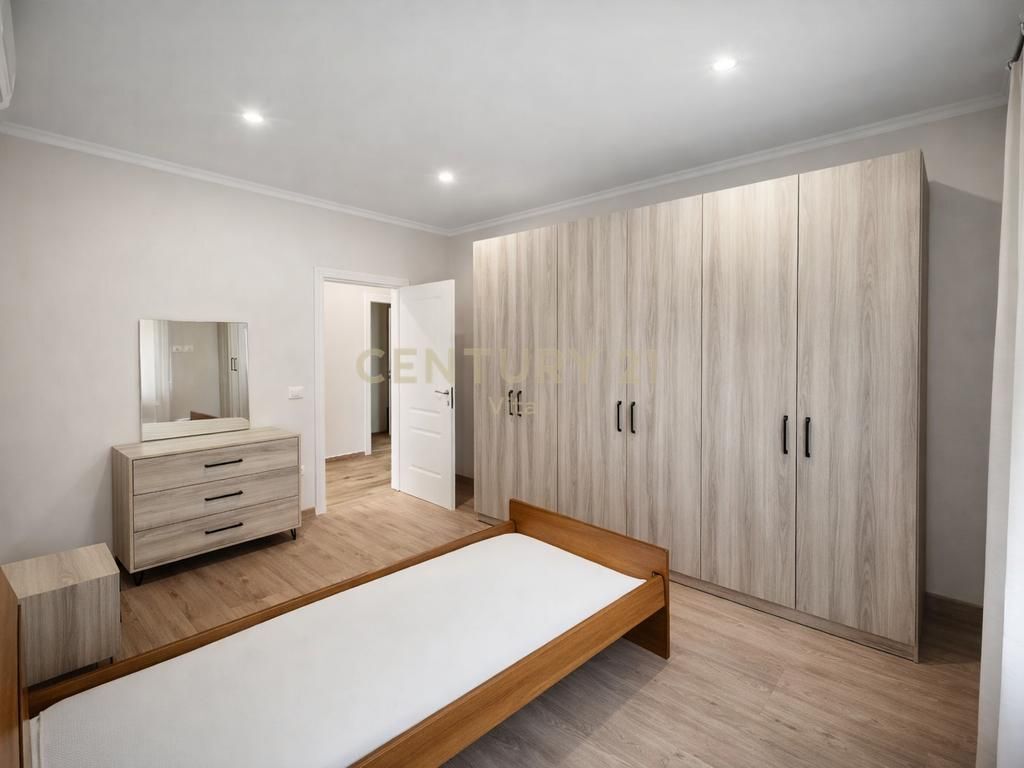 Apartament i Ri për Qira në Qendër të Durrësit , rrugica Kumini !