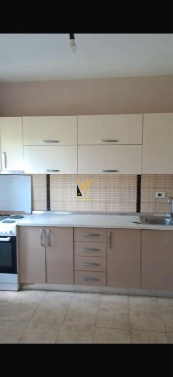 PRIVATE HOUSE FOR RENT IN PASKUQAN 40,000 LEKE