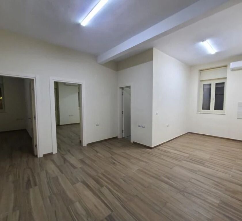 Rent | Business Premises | Fortuzi Street | 850 €/month