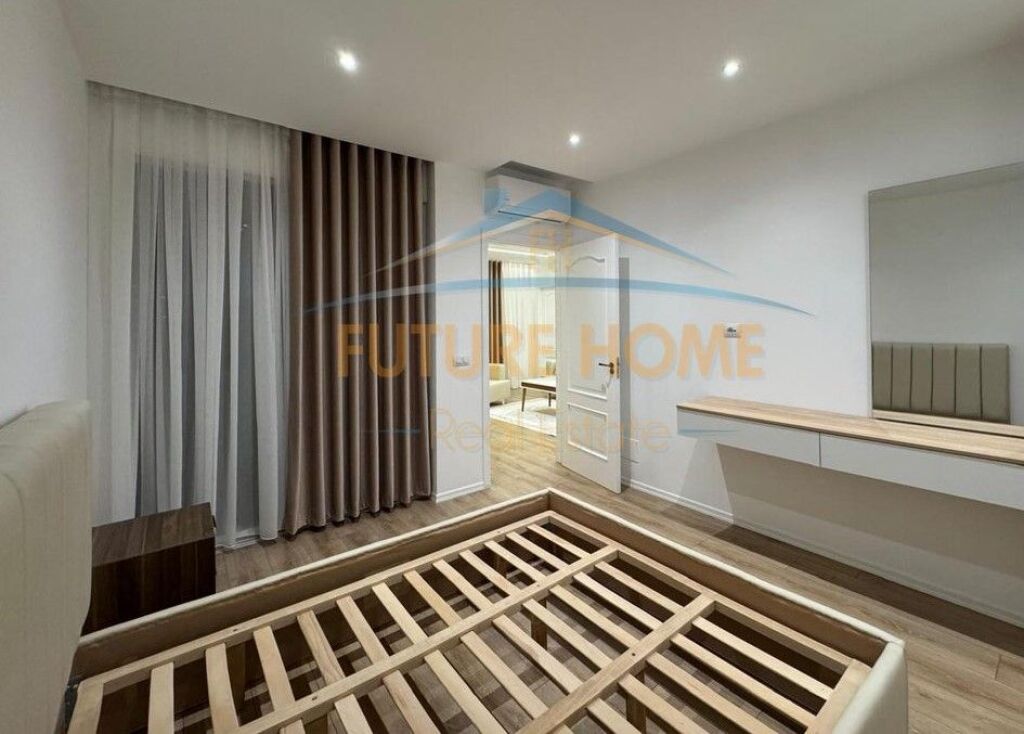 Shitet, Apartament 1+1, Rruga Fortuzi