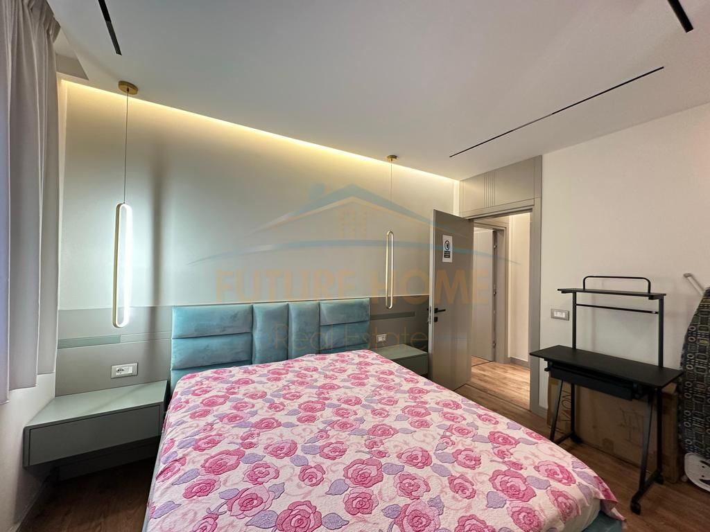 Affitto, Appartamento 2+1+2, Palazzo con Freccia, Tirana