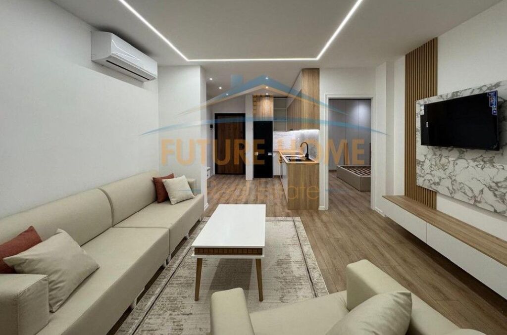 Shitet, Apartament 1+1, Rruga Fortuzi