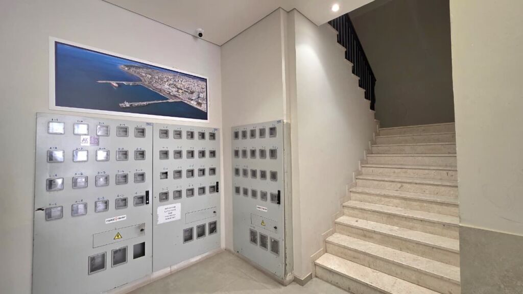 Apartament ne shitje 1+1 prane bar Urban