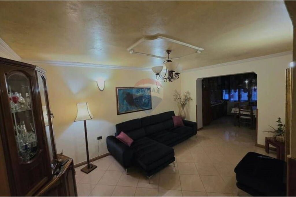 Appartamento - In Vendita - 21 Dhjetori, Tirana