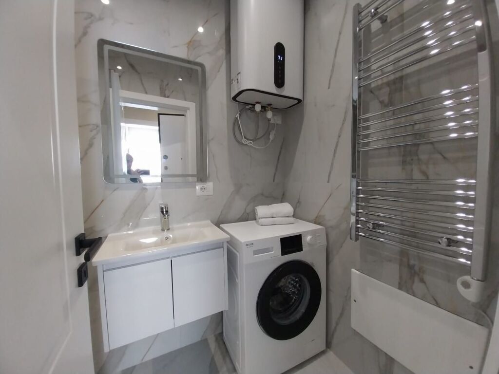 Sheshi skenderbej, Jepen me qira 2 garsoniere moderne 1200 euro te dyja ose te ndara nga 600 euro