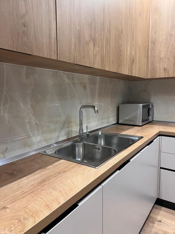 Rent | Private house 1 + 1 | Mine Peza Street | 600 €/month