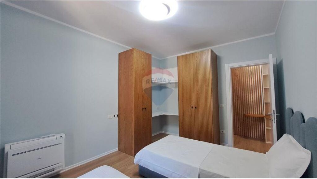 Appartamento 2+1+2 in Vendita, vicino alla Scuola Marina, Vlore