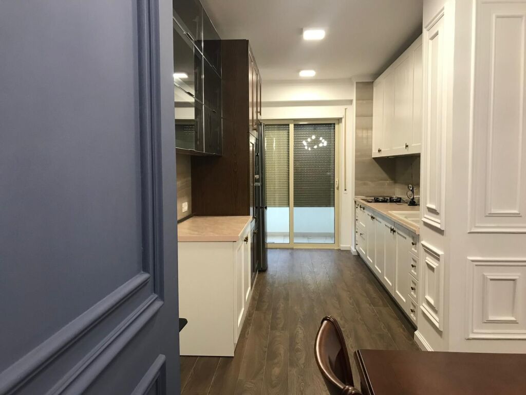 Shitet Apartament 3+1+2 në Qendër të Durrësit