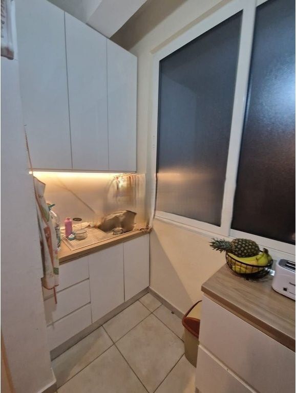 1+1 apartment for sale on Mine Peza street, Tirana. 120,000 €