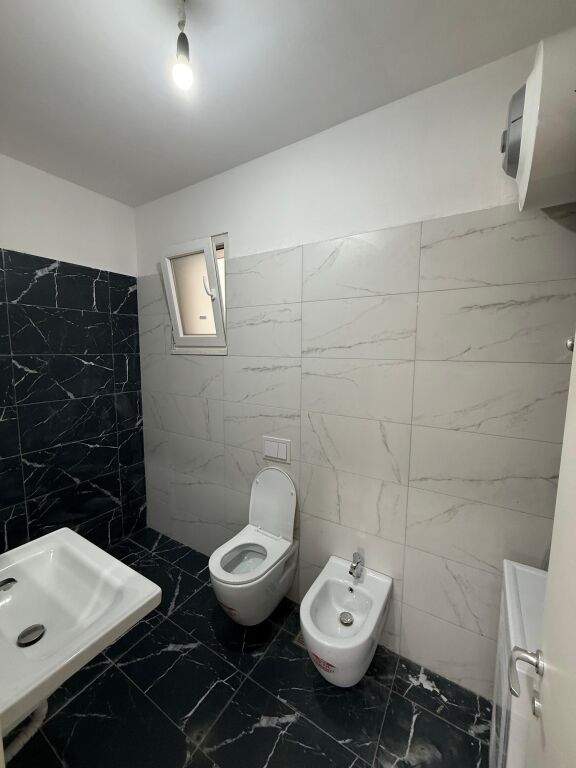 Apataaament me qera 2+1+2