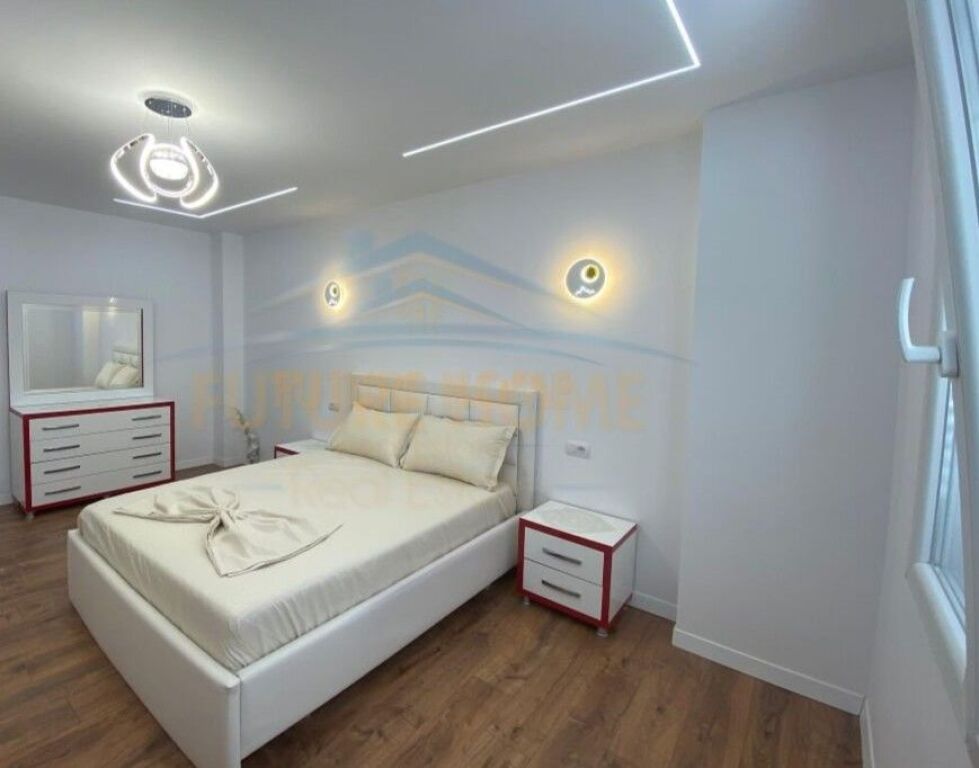 Qera, Apartament 2+1, 21 Dhjetori