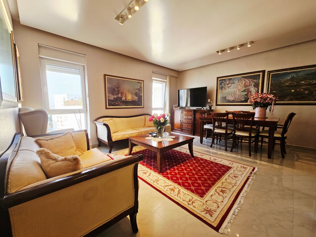 3+1 ne shitje te Magnet