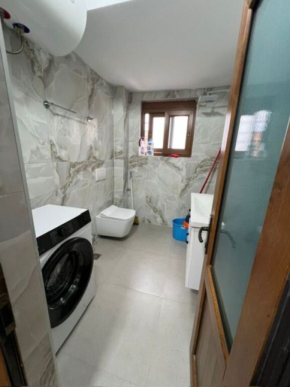 Apartament 2+1 me qera ne Vasil Shanto lock.super