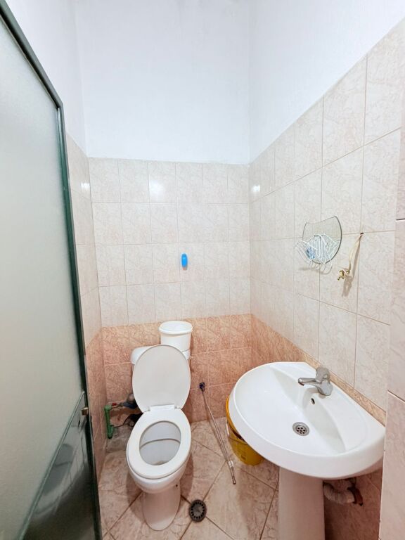 JEPET ME QERA AMBIENT BIZNESI PRANE UJSJELLSIT, DURRES