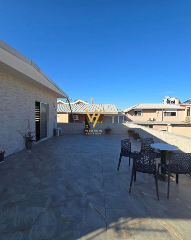 SHITET PAPAFINGO 2+1 TE LIQENI I THATE 270.000 EURO