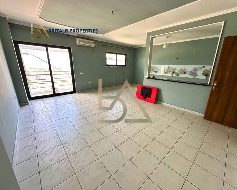 Shitet Apartament – Vorë