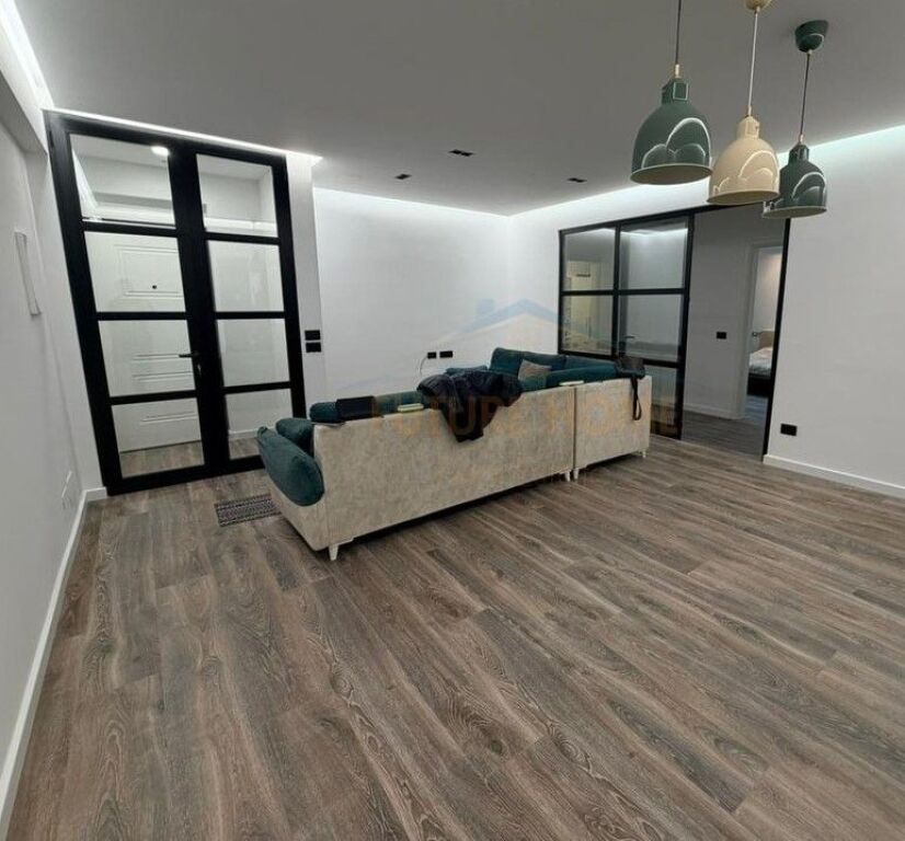 For sale, 2+1 Apartment Laprake, Tirana.