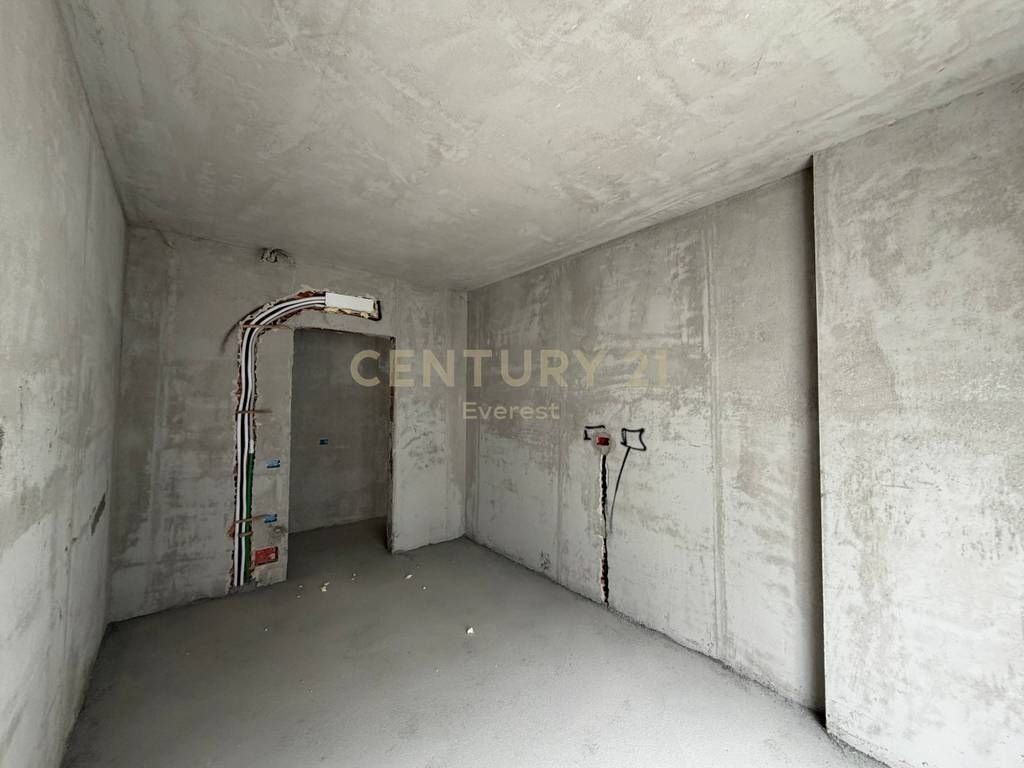 PORCELAN, SHESIM APARTAMENT 2+1+2 172,000 € Sip. Totale  108m2