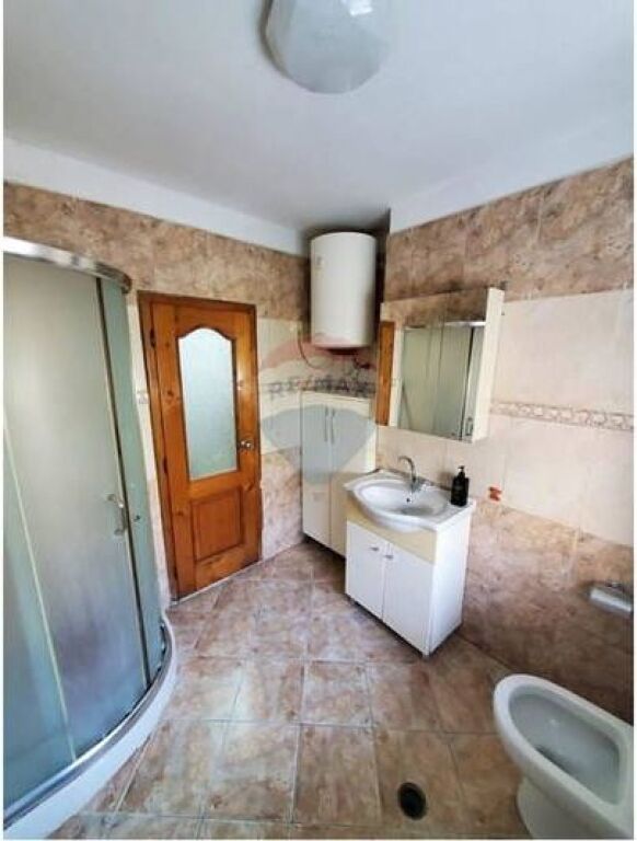 Appartamento - In Vendita - 21 Dhjetori, Tirana