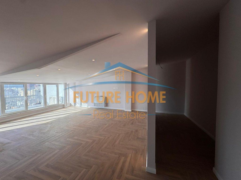 Qira, Ambient per zyra, Shallvaret.