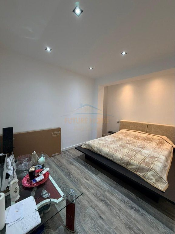 For sale, 2+1 Apartment Laprake, Tirana.