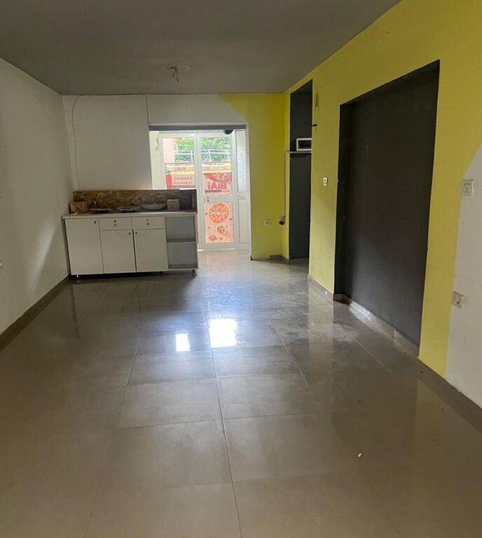 Shop for rent on the main road at the former Electric Market