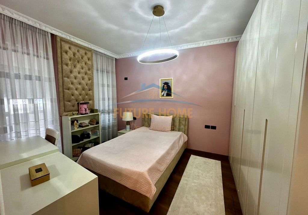 ☀️ 3+1+2 me Super Orientim te Vila L – Astir! 🏠