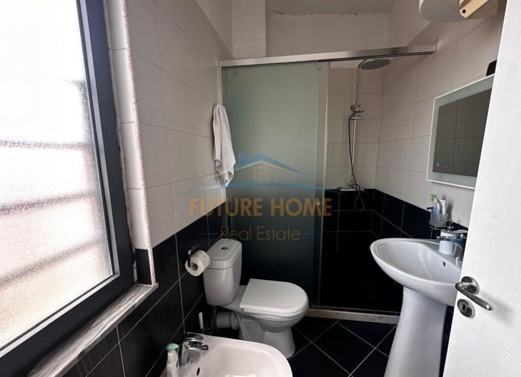 Shitet, Apartament 3+1+2 ,Unaza e Re ,Tirane