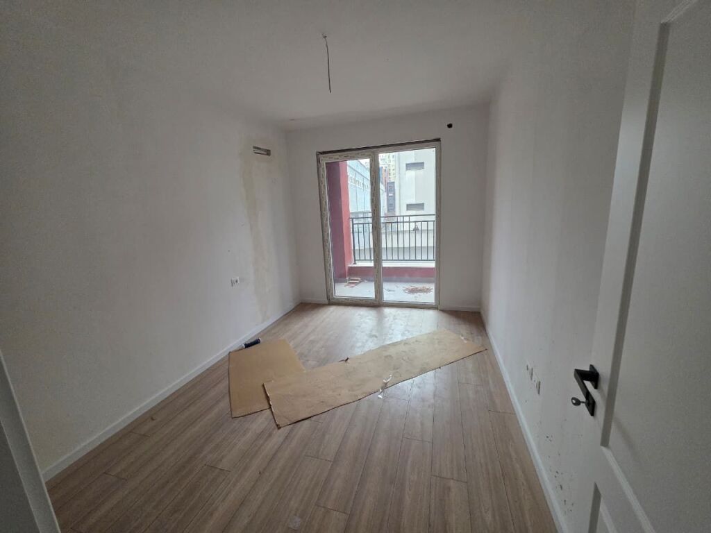 Treno Vicino Spaku Appartamento 1+1 In Vendita