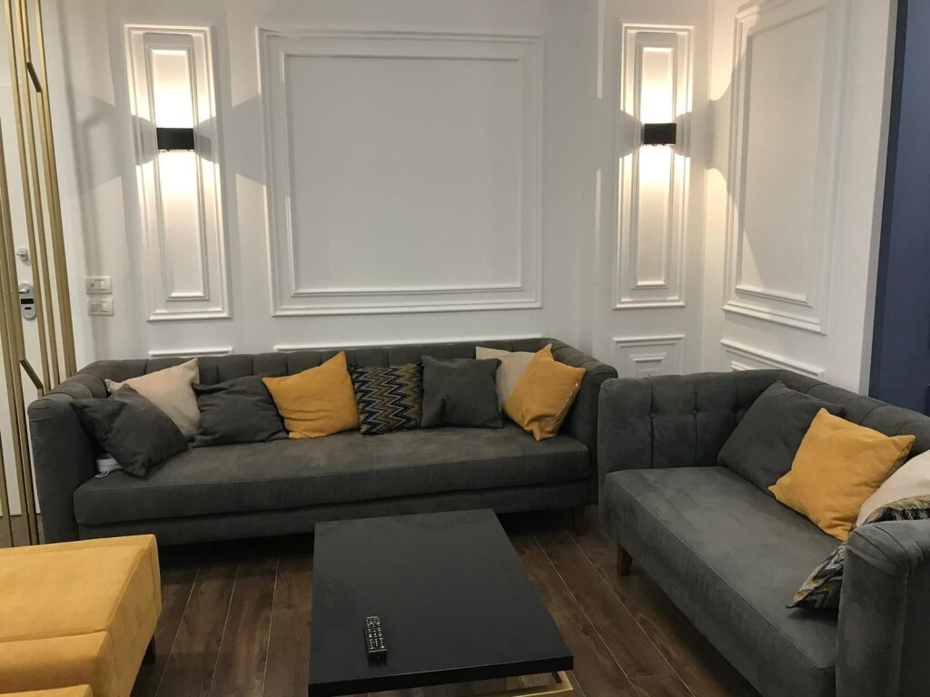 Shitet Apartament 3+1+2 në Qendër të Durrësit