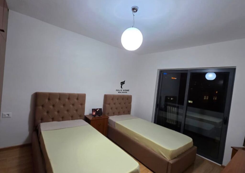 APARTAMENT ME QERA 4+1+2 MINE PEZA 1.500 EURO FH-58858