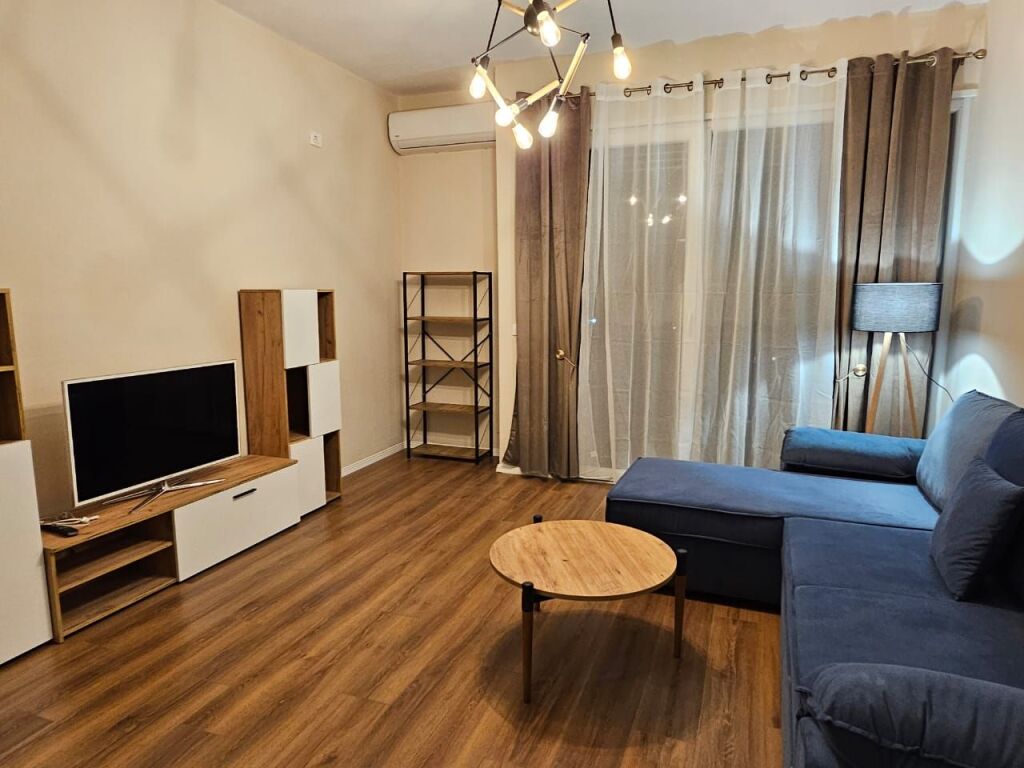Apartament 2+1 Me Qera Tek 5 Maji (ID B220682) Tirane