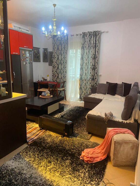 JEPET ME QERA APARTAMENT 1+1 SHKEMB KAVAJE