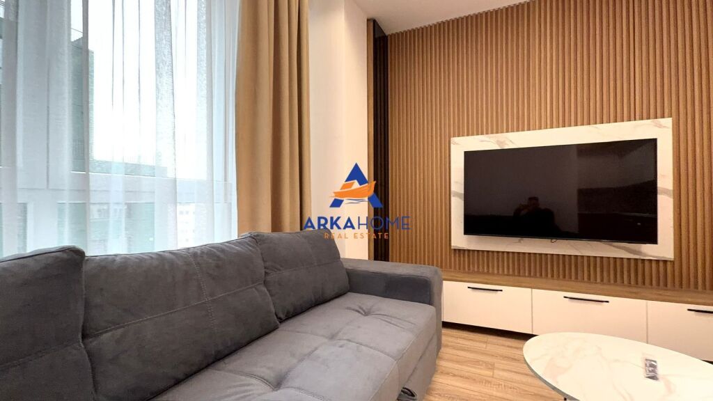 APARTMENT FOR RENT 2+1+BALCONY "BETWEEN VASIL SHANTO AND THE MUNICIPALITY, NEAR THE SQUARE" 1200 EURO