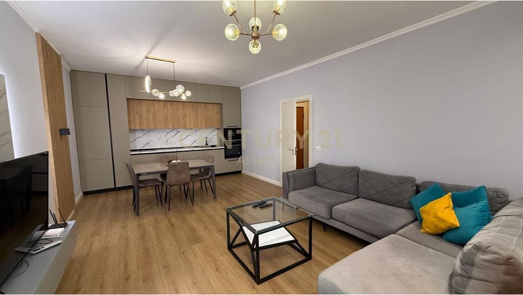 Apartament 1+1 Me Qira në Rruga e re e Portit, Durrës - 500€ | 71 m²
