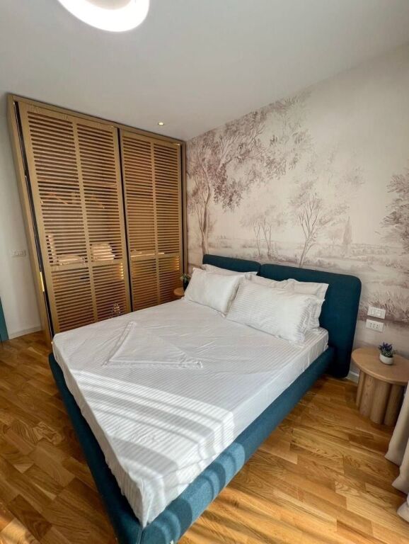 Apartament me Qera te Lake View