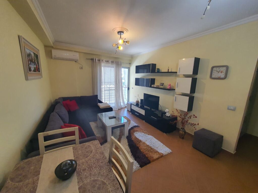 For rent 1+1 Allias 35,000 leke