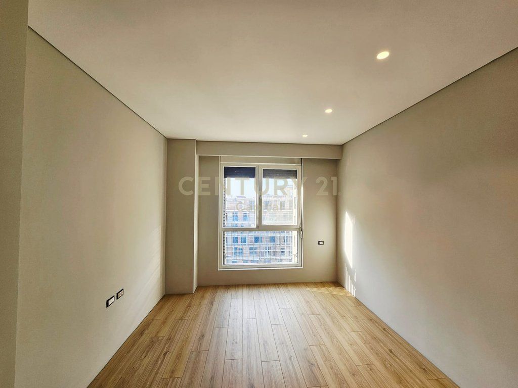 Apartment 2+1 with parking space for sale in Grand Park Residence