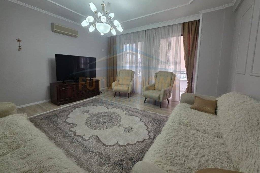 Rent, Apartment 2+1+2, Former Electric Market, Tirana