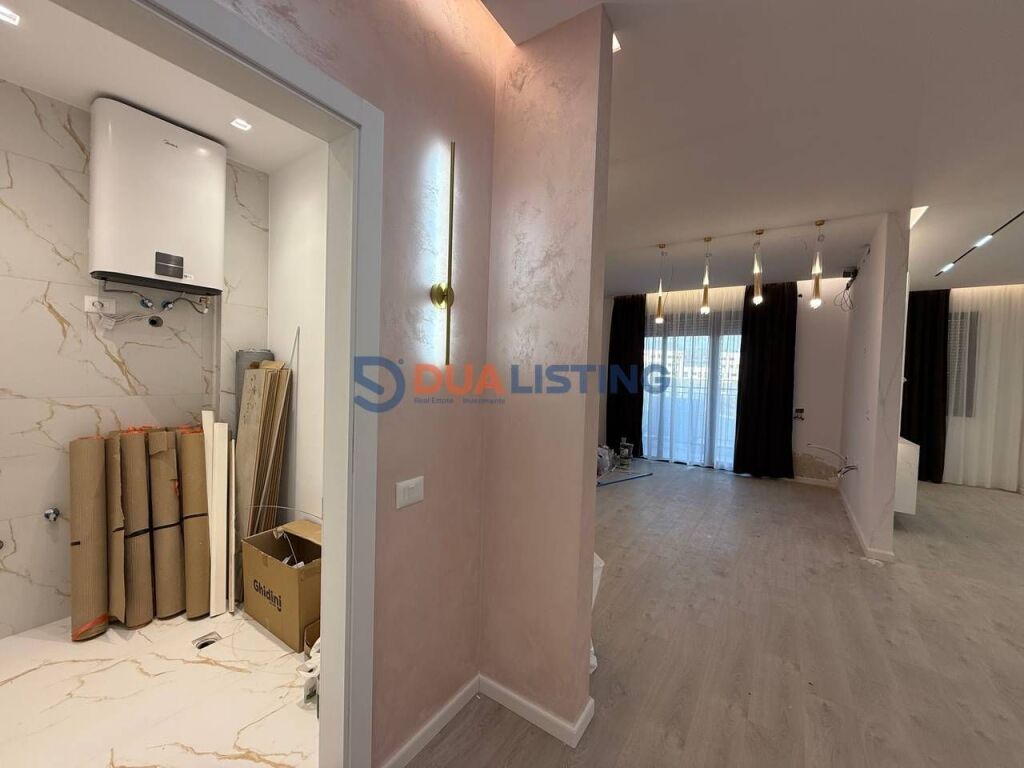 Ofrojme me qira ambjent zyre tek Liqeni i thate