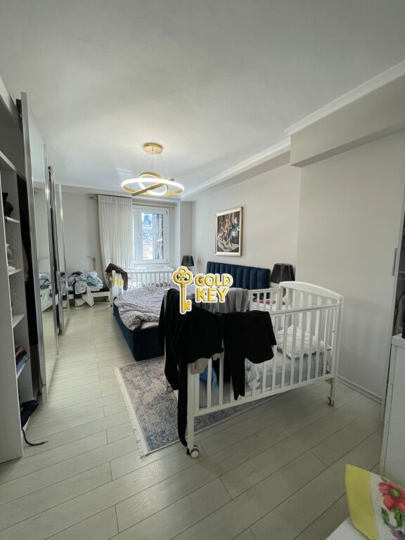 🏡 SHITET APARTAMENT 2+1+1 SALLON VEC +BALLKON MUNDESI PER 3+1 GJYKATA DURRES