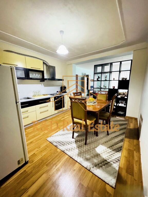 🏡 APPARTAMENTO IN AFFITTO 1+1 – Via Gjik Kuqali