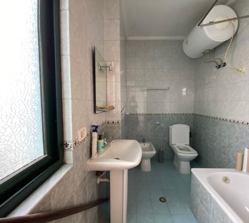 Zyre 3+1 per qera tek Ekspozita