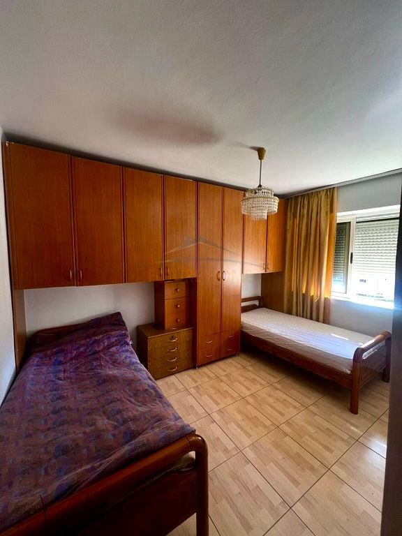 🏠 Vendesi 3+1 in "Karl Gega" – Posizione Eccellente &amp; Con Ipoteca! 📍