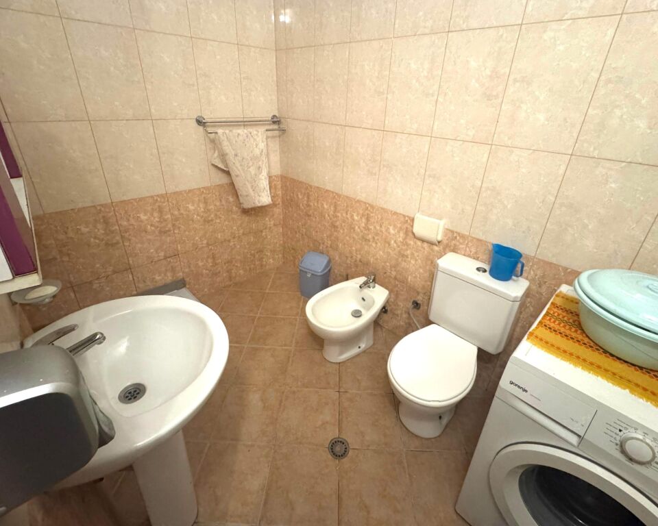 Apartment 2+1+2 for rent in Astir