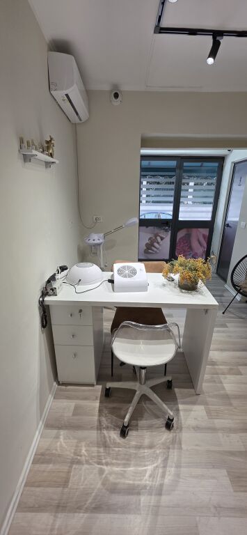 Shitet ambjent biznesi,rr margarita tutulani,stadiumi dinamo,2500 euro