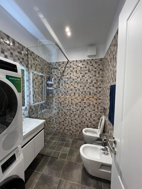 For sale, Apartment 2+1+2+Parking Space, Ali Demi, Tirana.